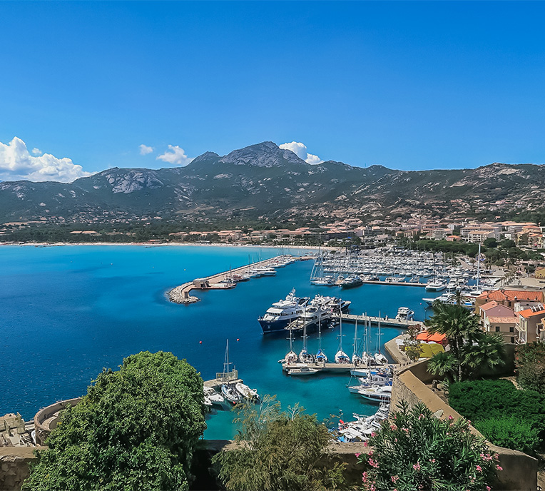 decouvrir la baie de calvi
