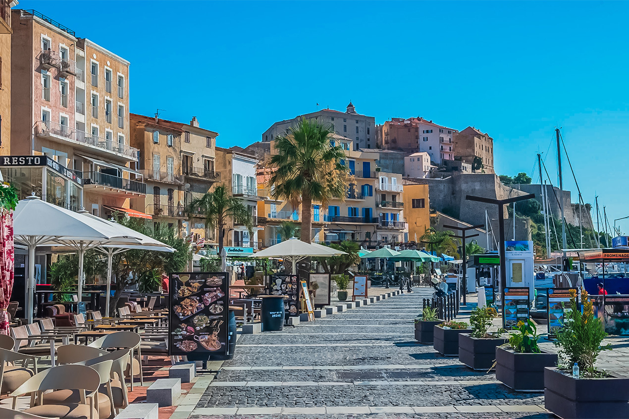 parcours dans la ville de calvi